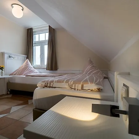 Luv & Lee Апартаменты *