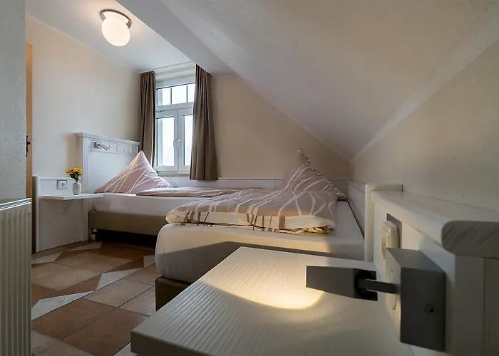 Luv & Lee Apartament *